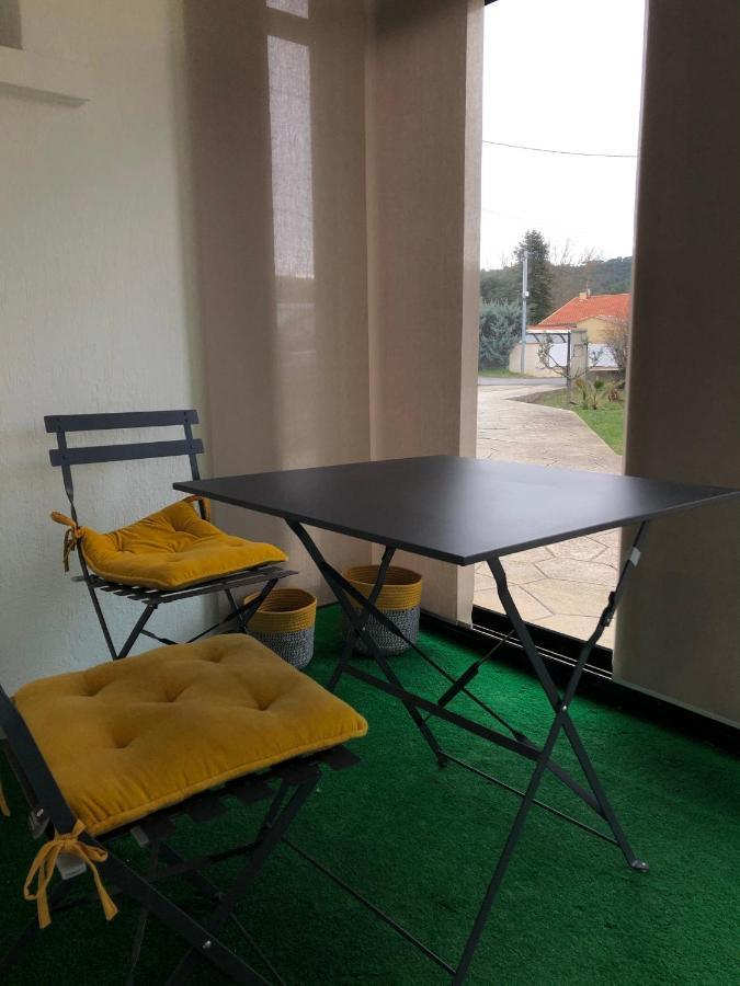 Apartamento Occitemps Saint Julien Les Rosiers Exterior foto